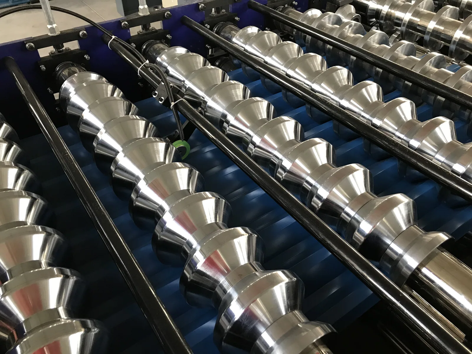 Metal Wall Cladding Roll Forming Machine — Forming rolls