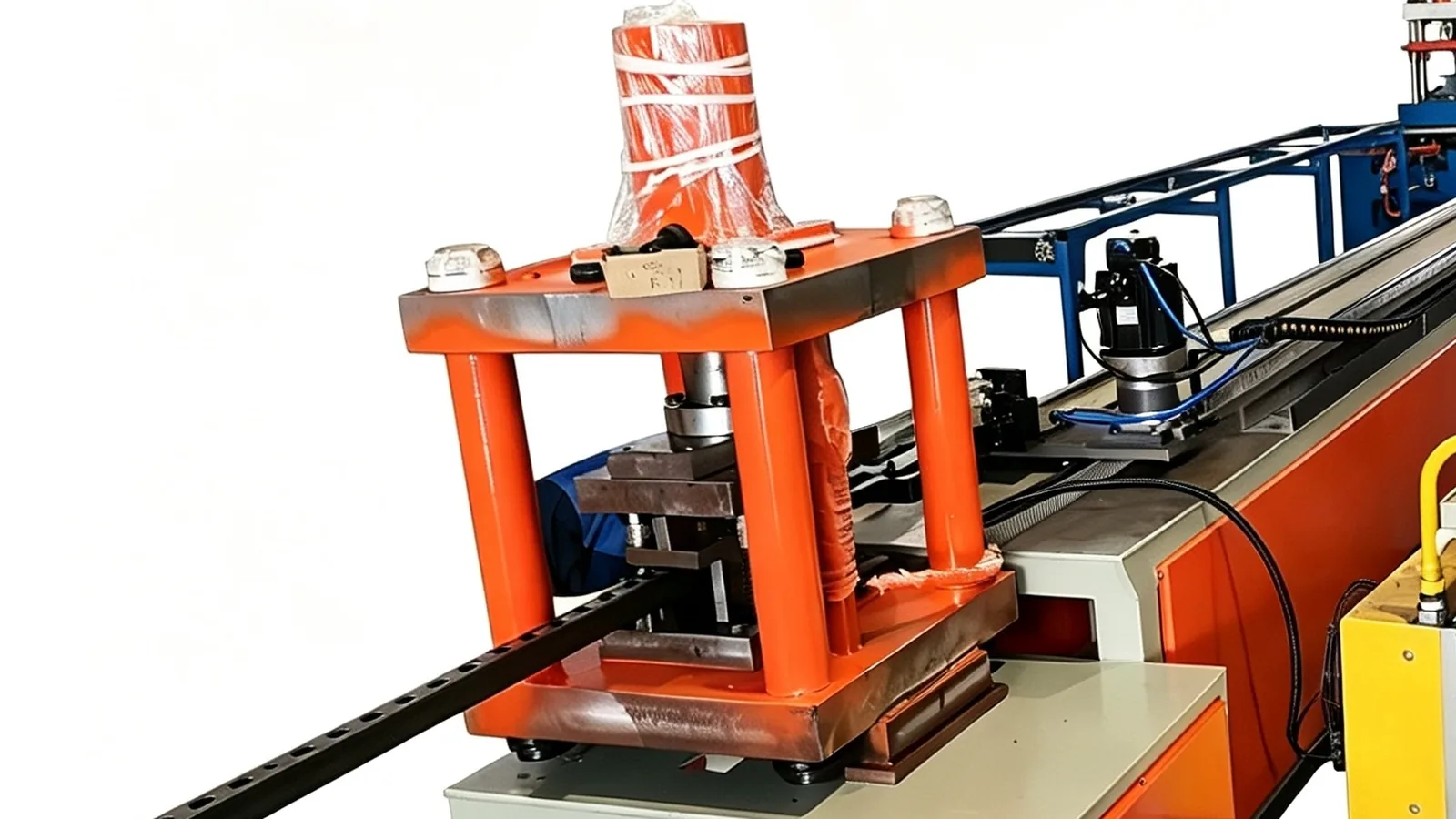 Solar Omega Rail Machine — cold roll forming machine