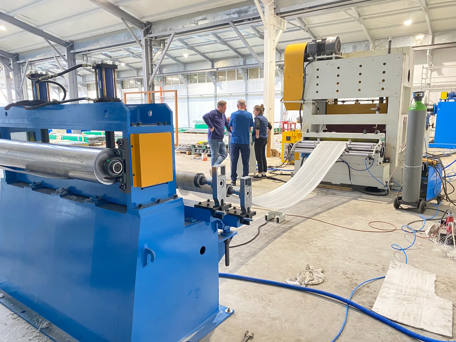 Machine being commissioned on site at a customer factory in Poland